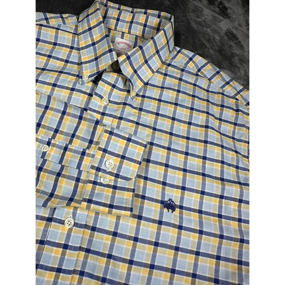 Brooks Brothers 346 LARGE Front Logo Supima Non Iron Button Down Long Sleeve